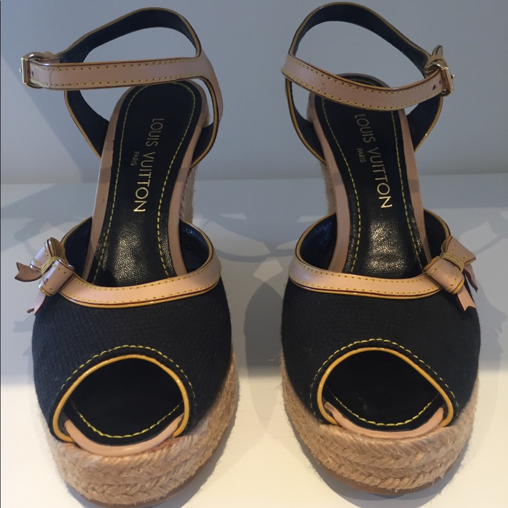 🌟🌟Louis Vuitton wedge with bow
